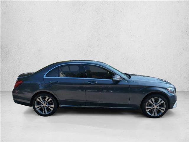 Used 2015 Mercedes-Benz C 300 4MATIC Sedan image 4