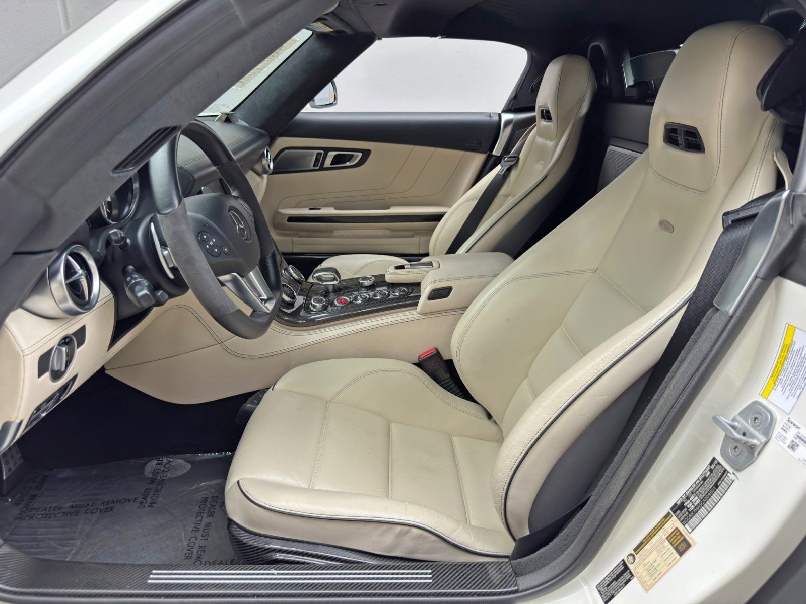 Used 2012 Mercedes-Benz SLS AMG Roadster image 18