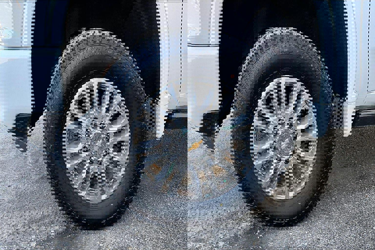 Used 2021 Chevrolet Silverado 2500 High Country w/ Z71 Off-Road Package image 9