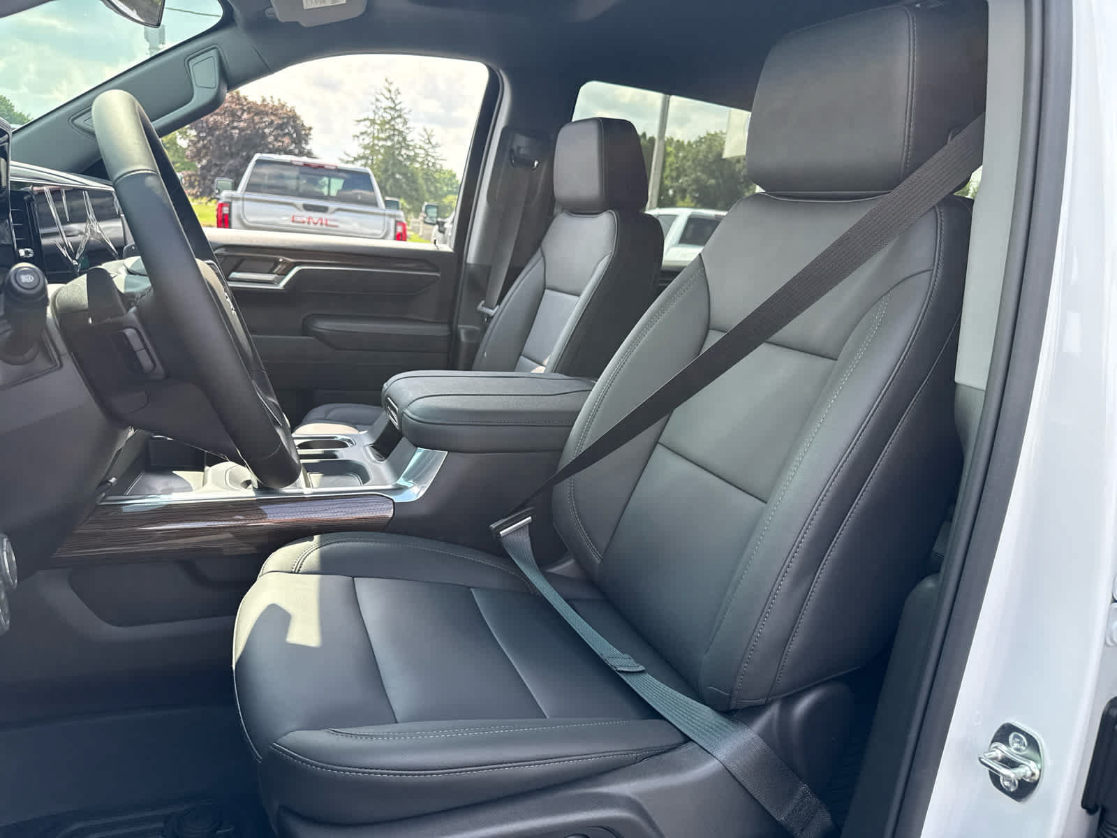 New 2026 Chevrolet Silverado 1500 RST w/ Convenience Package II AWD/4WD image 11
