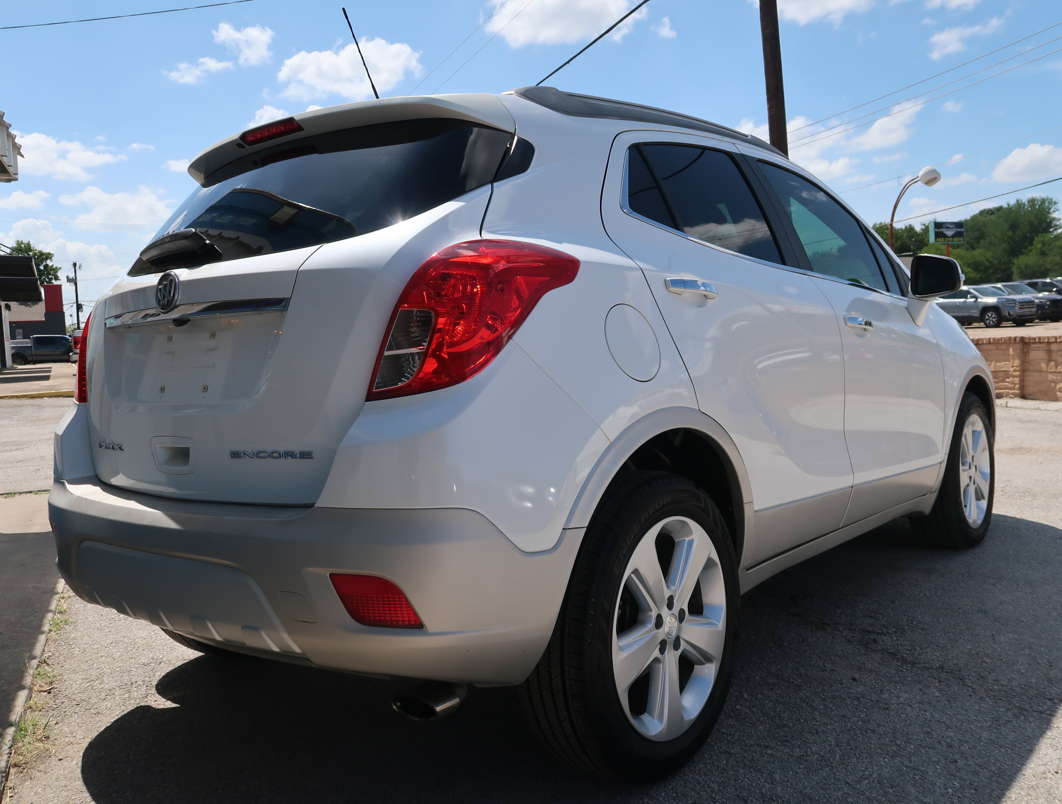 Used 2015 Buick Encore Convenience FWD image 8