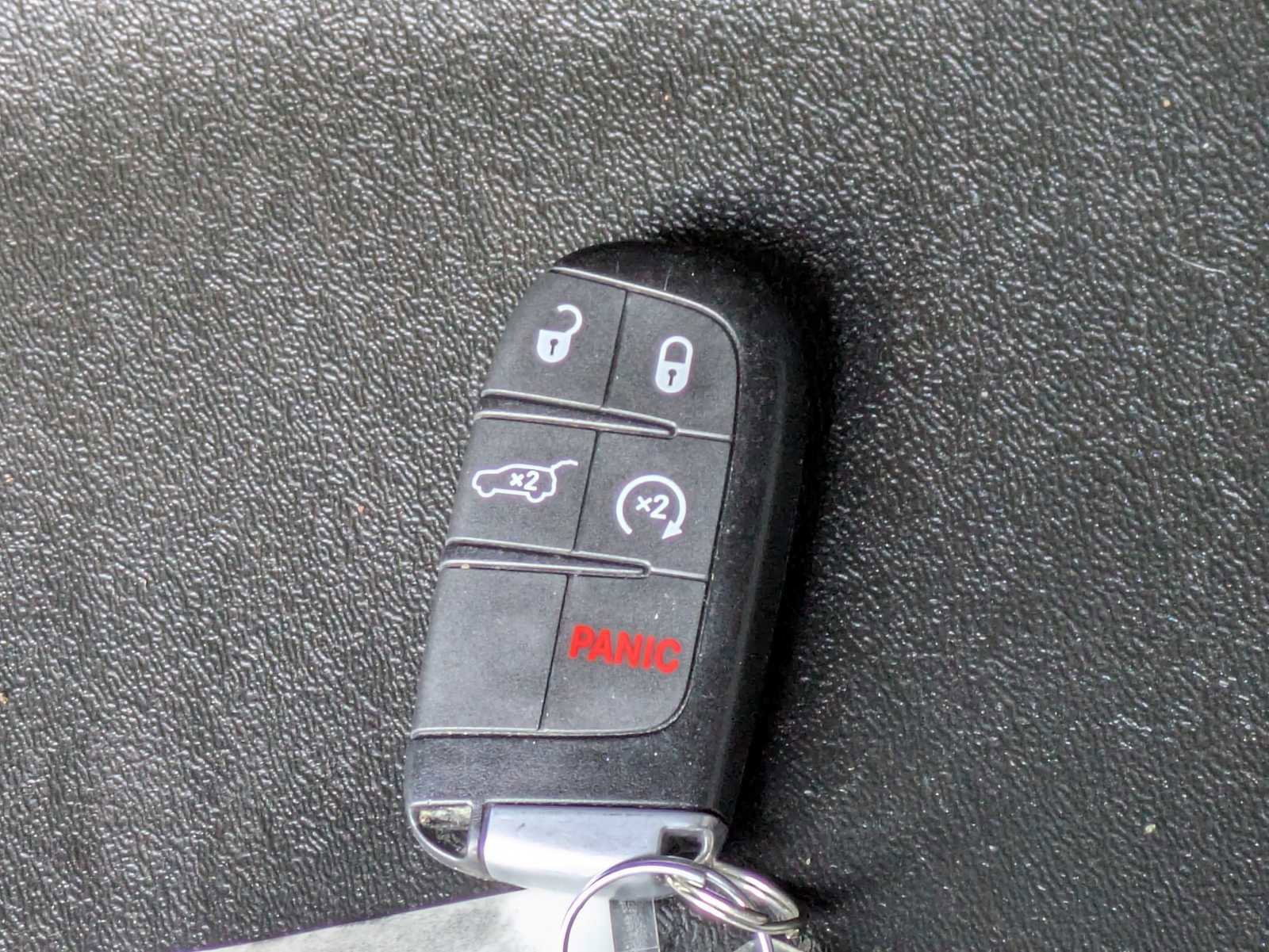 Used 2020 Jeep Grand Cherokee Trailhawk w/ Trailhawk Luxury Group image 34