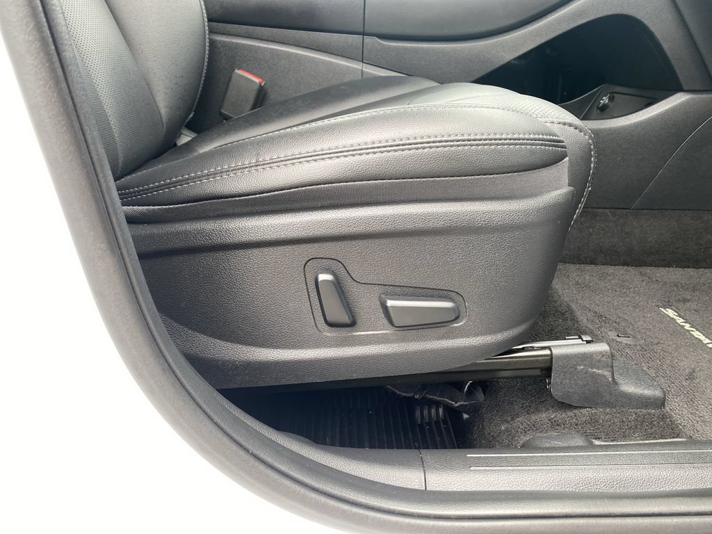 Certified 2023 Hyundai Santa Fe SEL w/ Premium Package FWD image 36