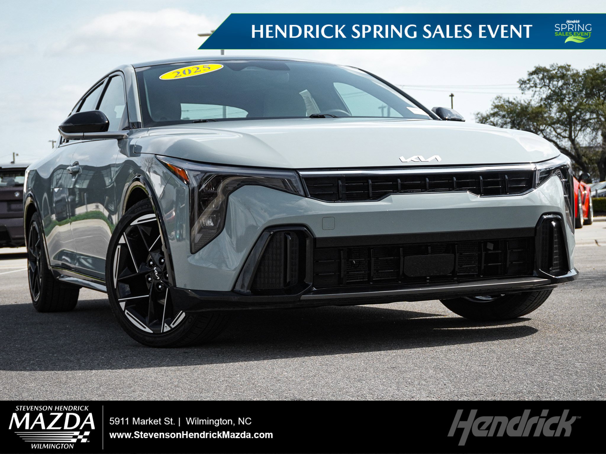 Used 2025 Kia K4 GT-Line w/ GT-Line Premium Package image 1