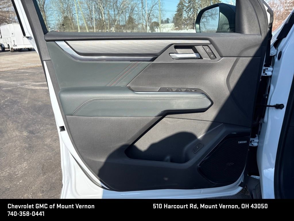 New 2026 GMC Acadia AT4 w/ LPO, Floor Liner Package image 11