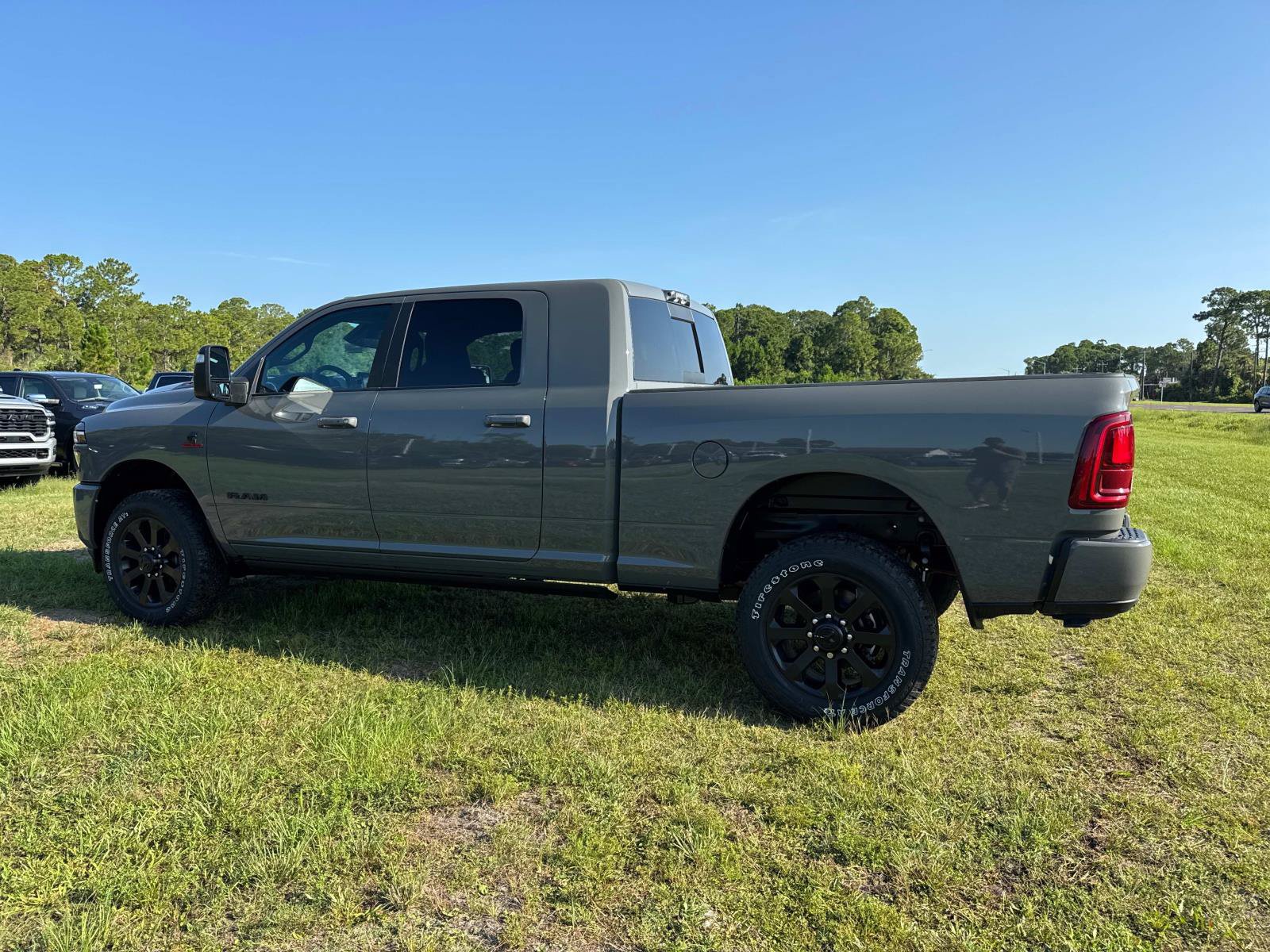 New 2026 RAM 2500 Laramie AWD/4WD image 5