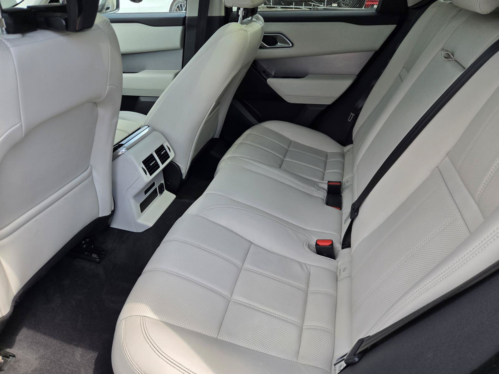 Used 2023 Land Rover Range Rover Velar R-Dynamic S AWD/4WD image 25