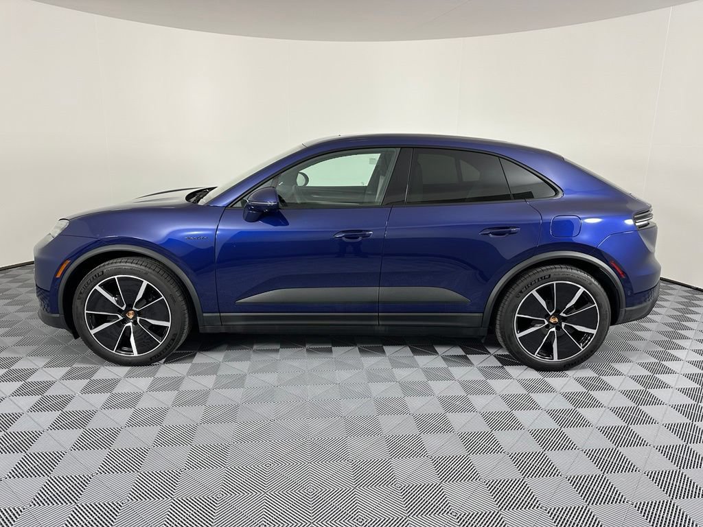 Certified 2026 Porsche Macan 4 Electric w/ Premium Package AWD/4WD image 2