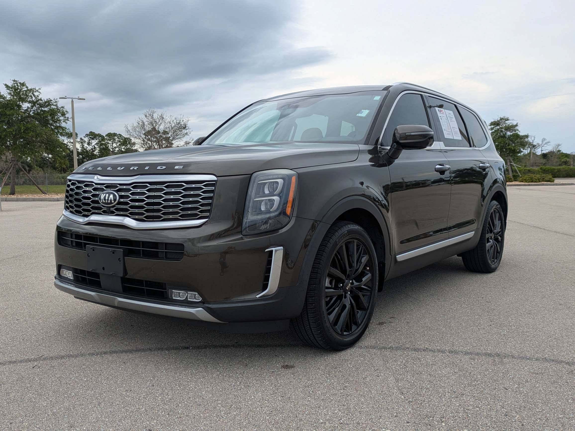 Certified 2021 Kia Telluride SX w/ Towing Package FWD image 9