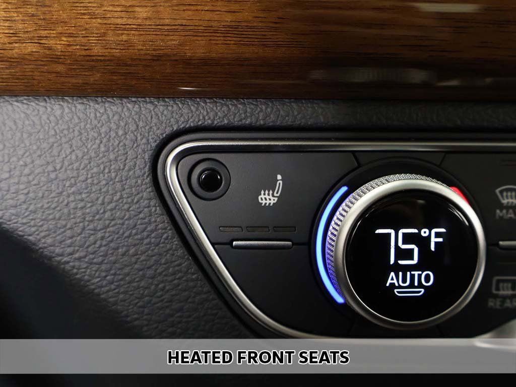 Used 2023 Audi Q5 2.0T Premium w/ Convenience Package image 6