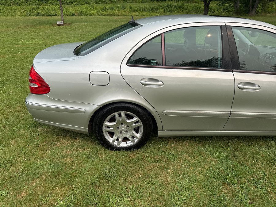 Used 2004 Mercedes-Benz E 320 4MATIC Sedan image 29