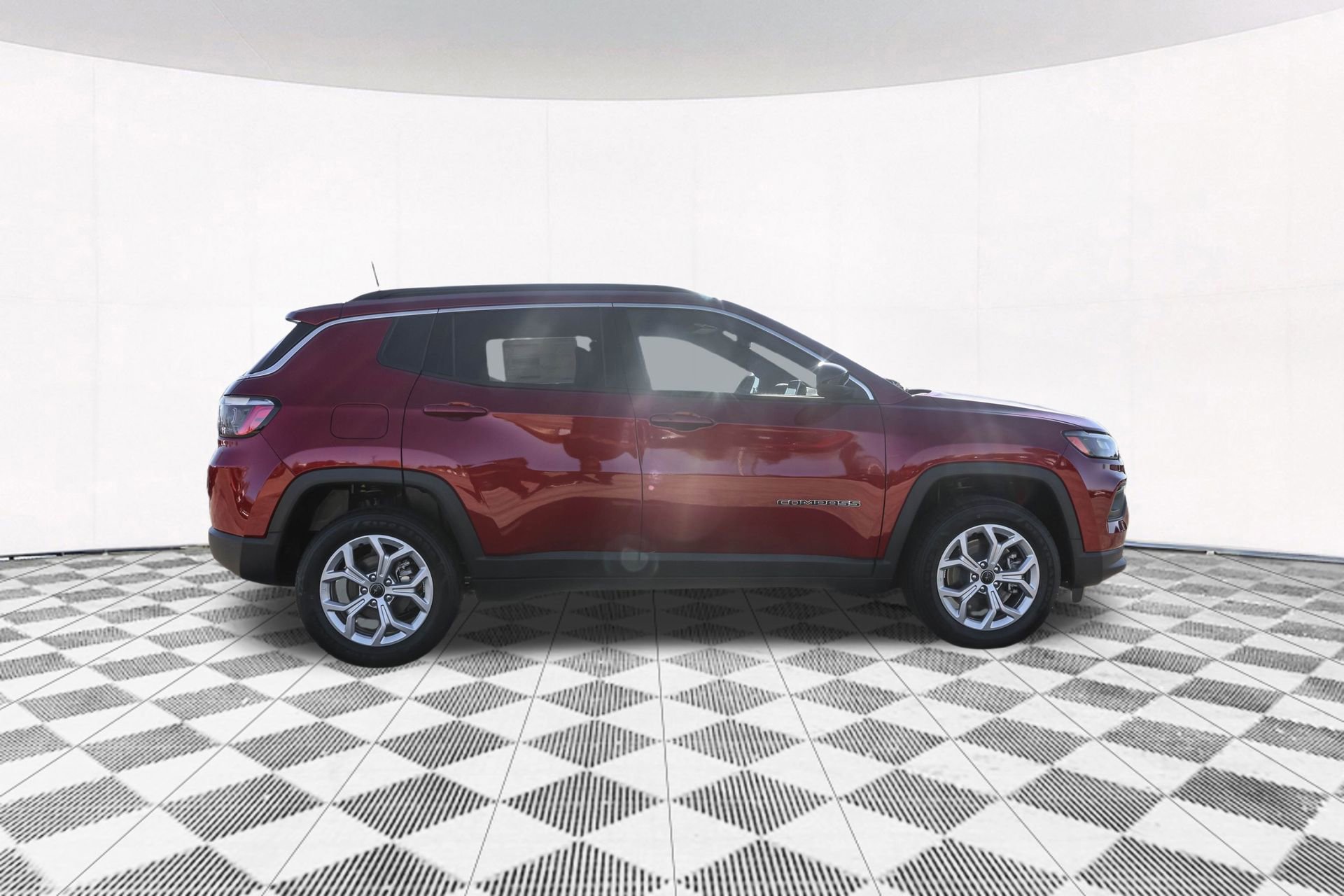 New 2025 Jeep Compass Latitude w/ Sun & Sound Group image 13