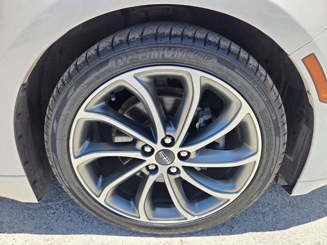 Used 2019 Lincoln MKZ Reserve w/ Reserve Plus Package AWD/4WD image 19