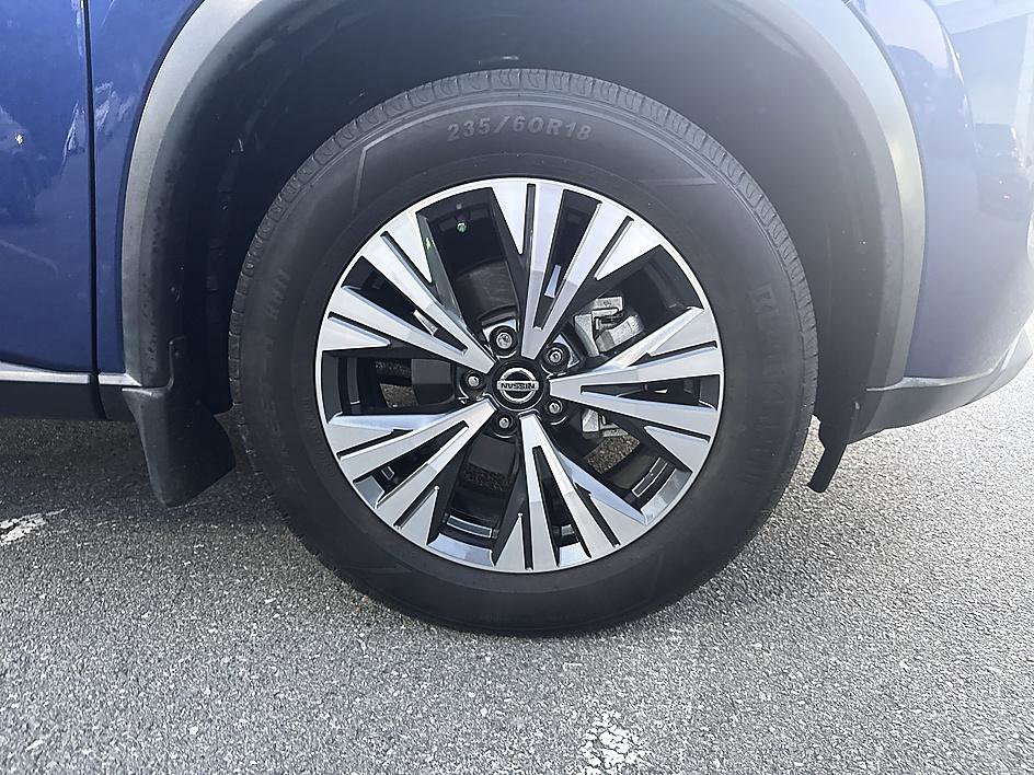 Certified 2021 Nissan Rogue SV w/ Premium Package FWD image 11