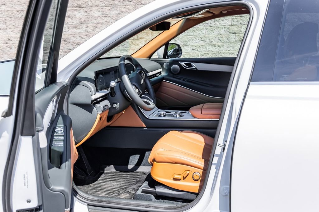 Used 2026 Genesis GV80 2.5T Advanced image 23