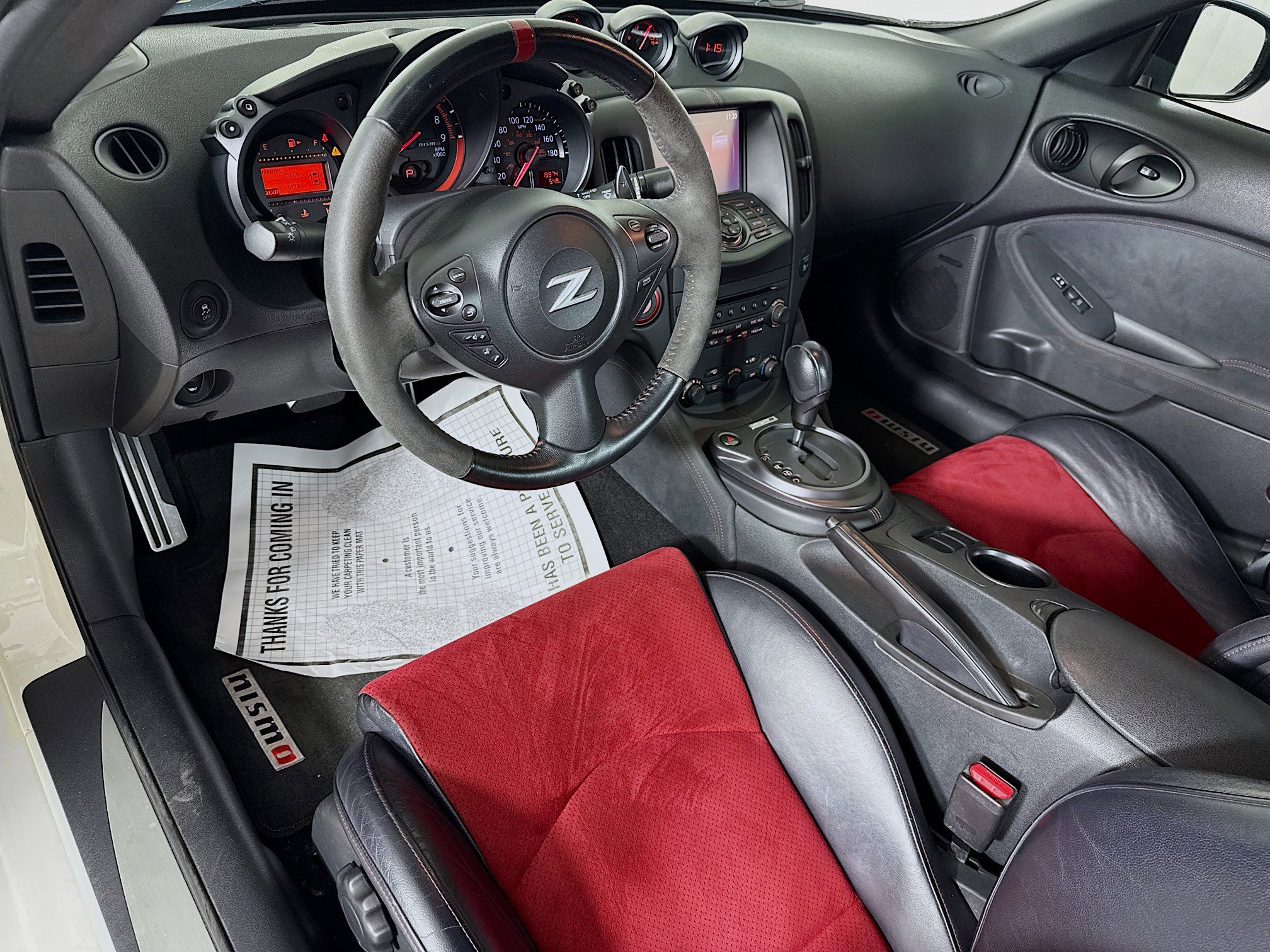 Used 2015 Nissan 370Z NISMO image 8