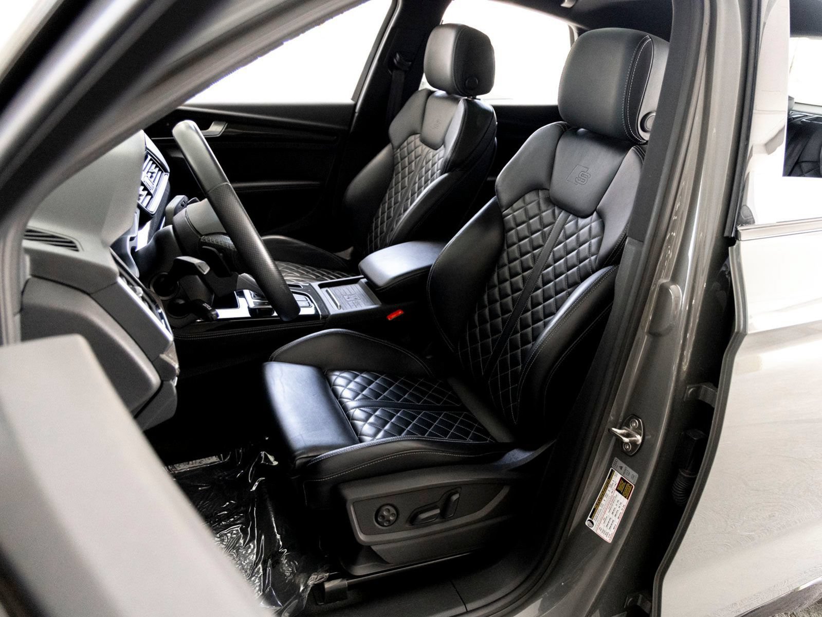 Used 2023 Audi SQ5 Prestige w/ Prestige Package AWD/4WD image 10