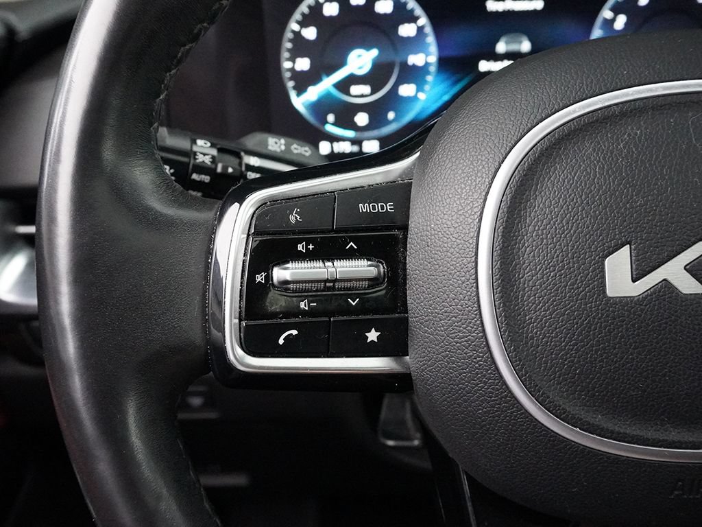 Used 2023 Kia Carnival SX Prestige FWD image 48