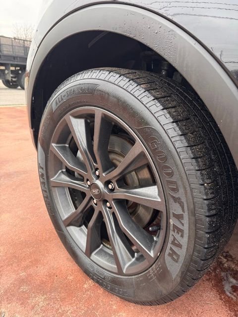 Used 2019 Ford Explorer XLT w/ XLT Sport Appearance Package image 20