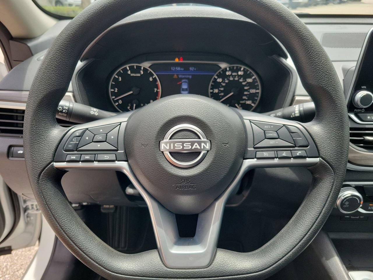 Used 2025 Nissan Altima 2.5 SV FWD image 17