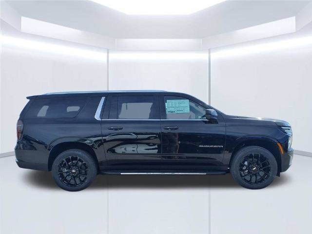 New 2026 Chevrolet Suburban LS w/ Max Trailering Package AWD/4WD video 2