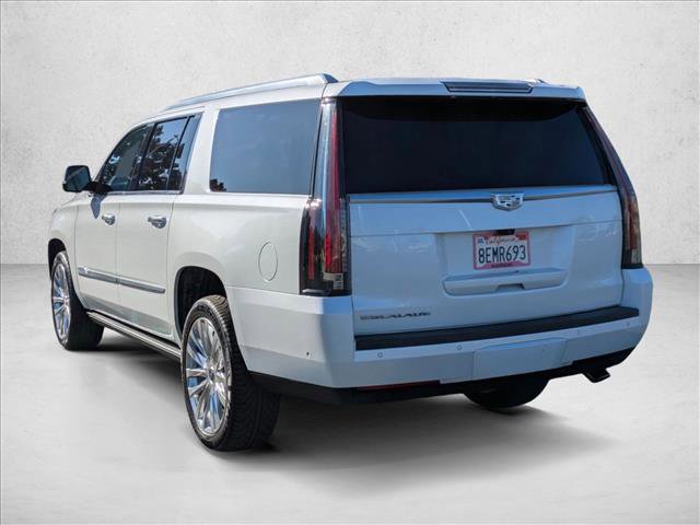 Used 2018 Cadillac Escalade ESV Premium Luxury image 8