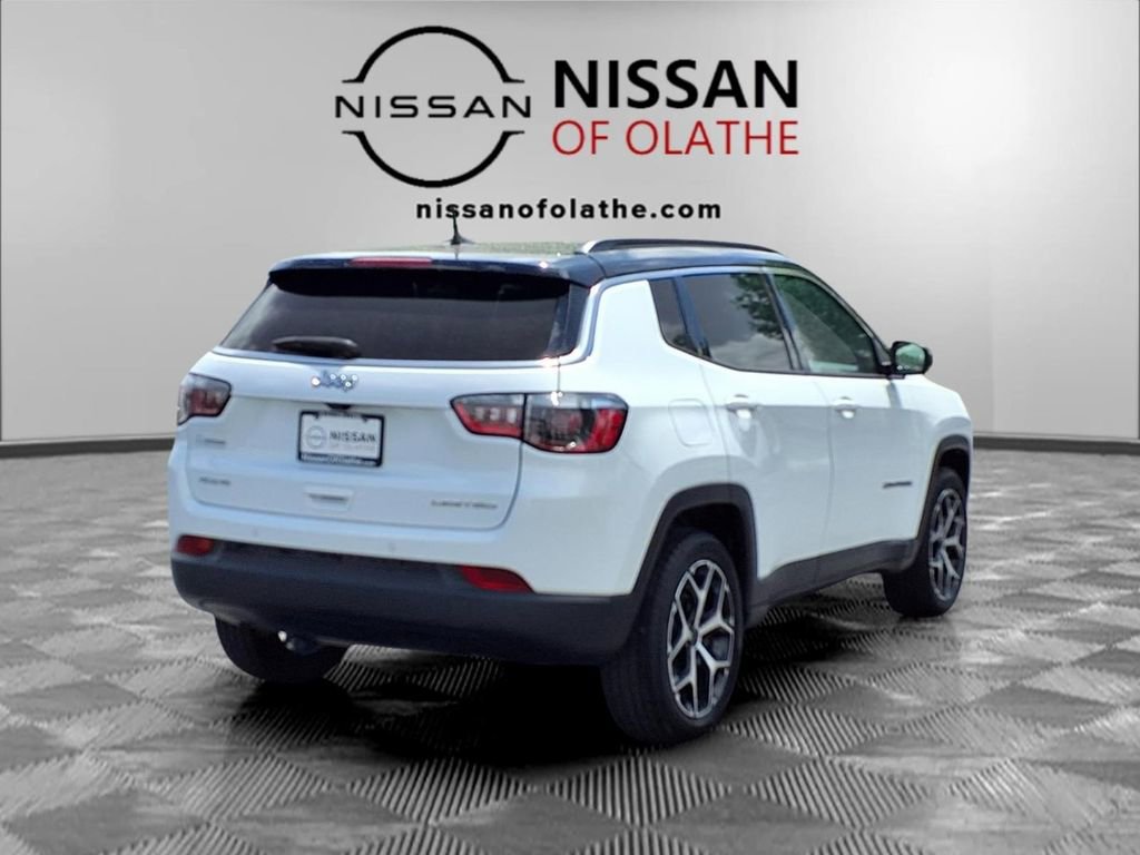 Used 2025 Jeep Compass Limited AWD/4WD image 27