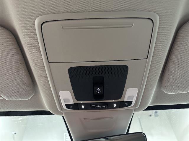 Used 2024 Honda CR-V EX-L image 15