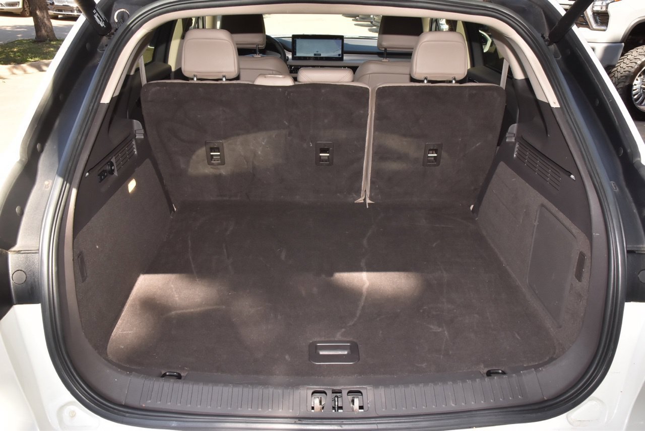 Used 2022 Lincoln Nautilus FWD w/ Premium Package image 35