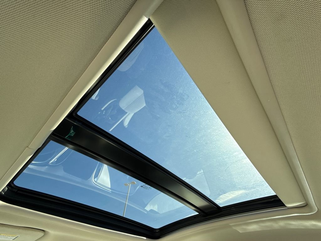 Used 2024 Chevrolet Malibu LT image 16