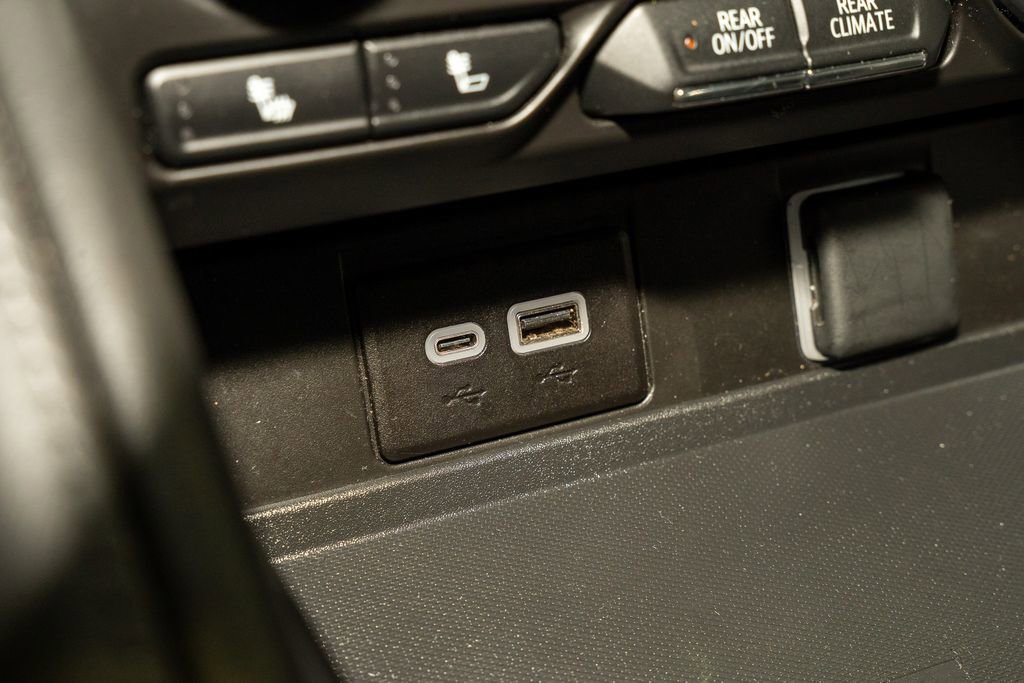 Used 2024 Chevrolet Tahoe LT image 17