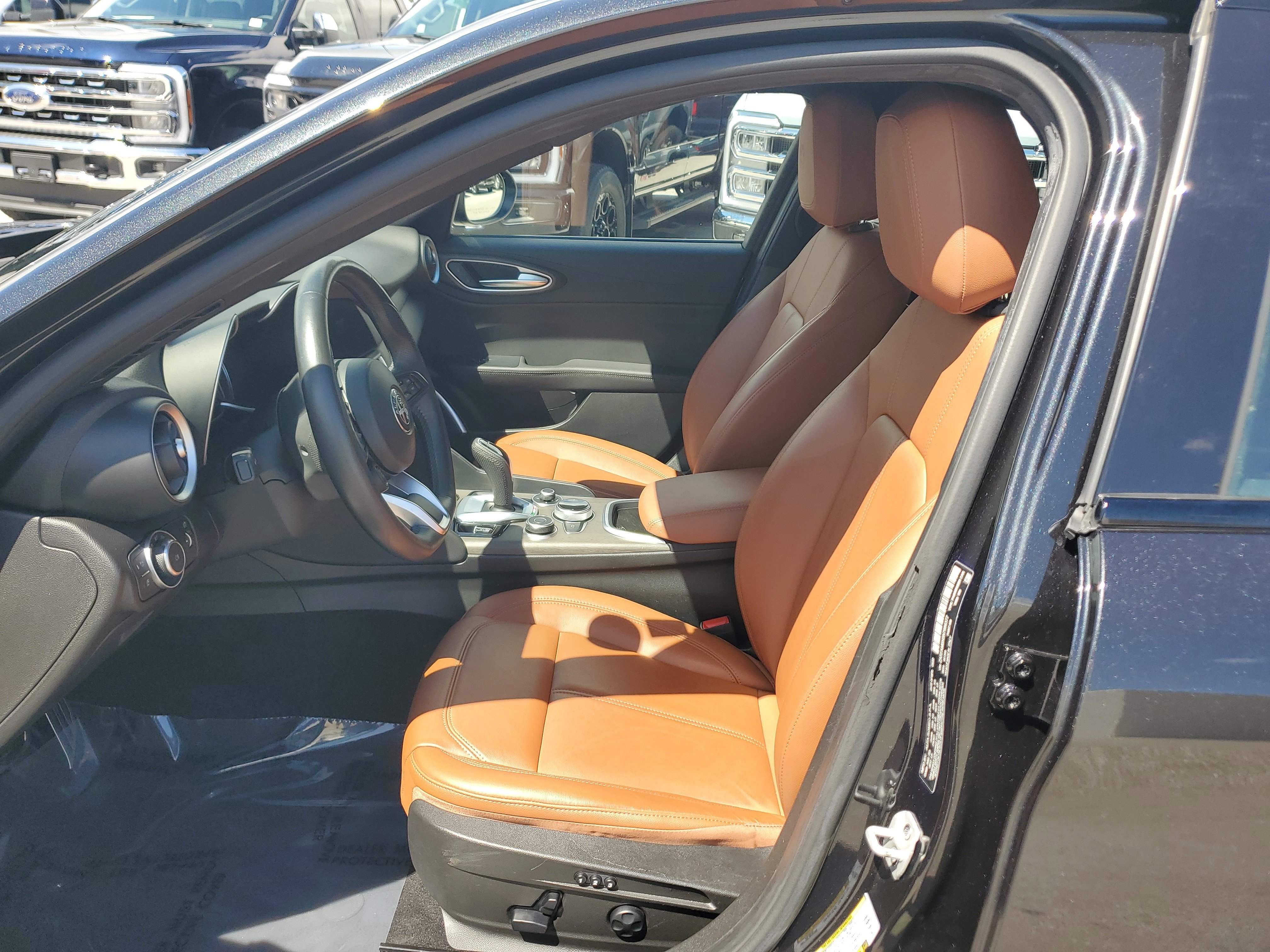 Used 2022 Alfa Romeo Giulia Ti w/ Active Assist Plus Package image 11