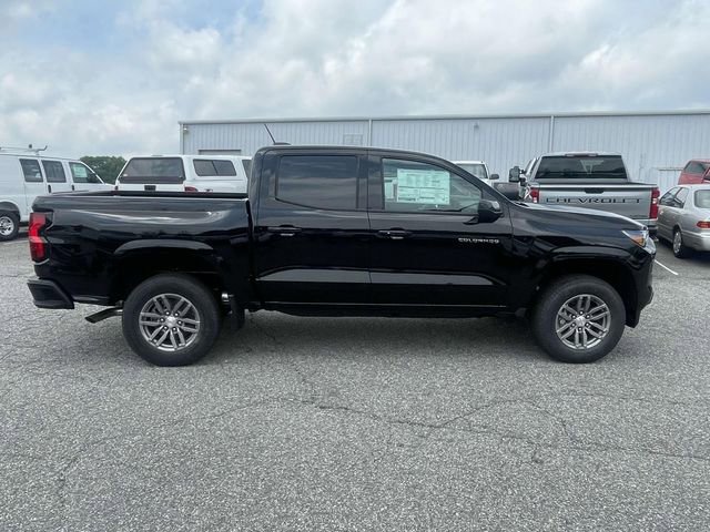 New 2025 Chevrolet Colorado LT image 2
