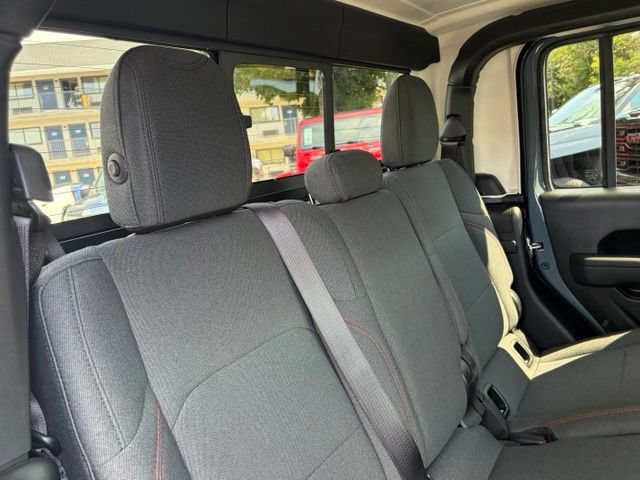 Used 2026 Jeep Gladiator Rubicon AWD/4WD image 31