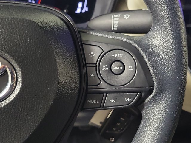 Used 2026 Toyota Corolla LE FWD image 25