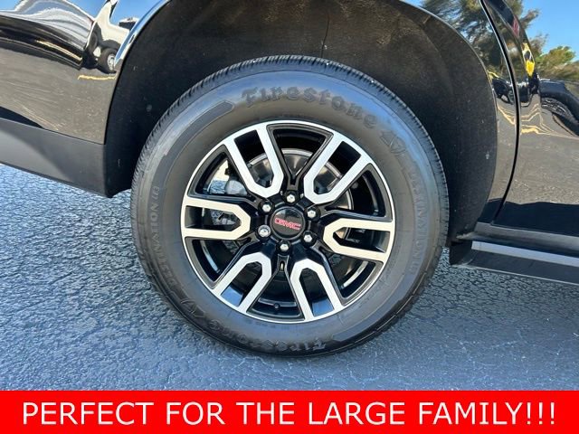 Used 2023 GMC Yukon AT4 w/ AT4 Premium Package AWD/4WD image 7
