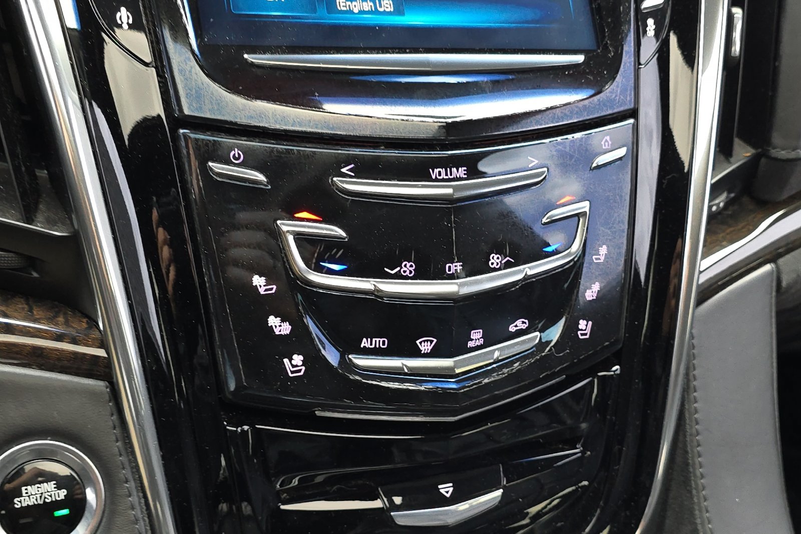 Used 2015 Cadillac Escalade ESV Platinum AWD/4WD image 22