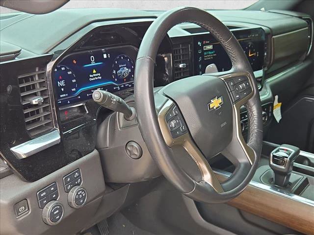Used 2023 Chevrolet Silverado 1500 High Country w/ Z71 Off-Road Package image 9