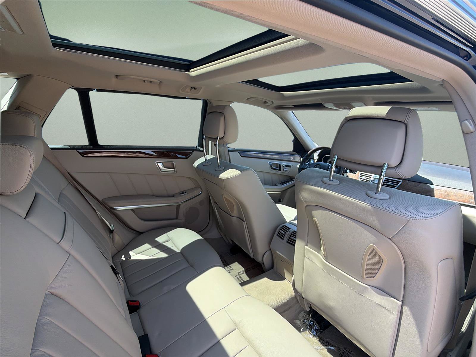 Used 2014 Mercedes-Benz E 350 4MATIC Wagon image 23