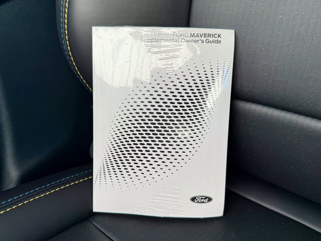 New 2025 Ford Maverick Lobo image 35