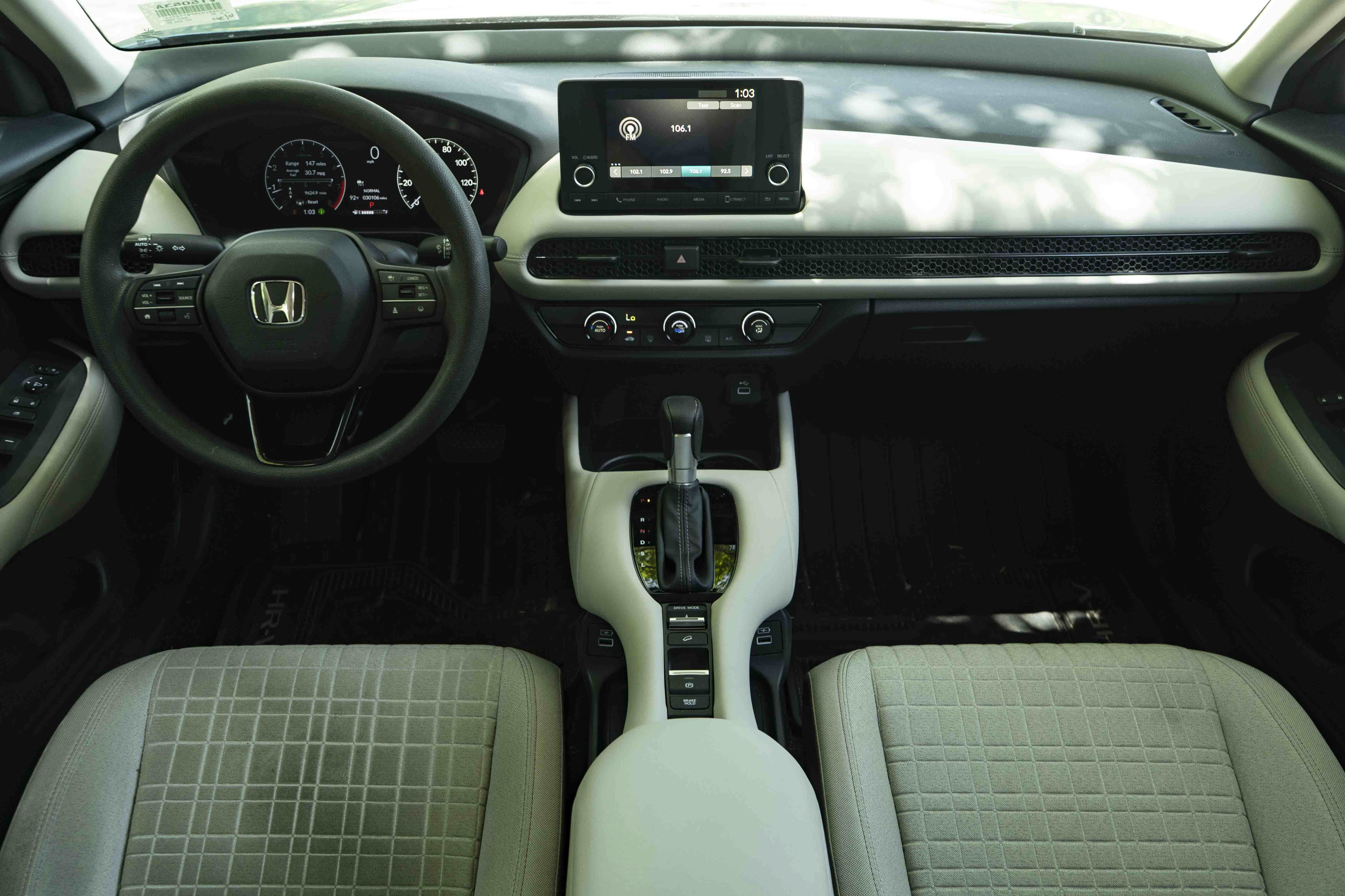 Used 2023 Honda HR-V LX image 26