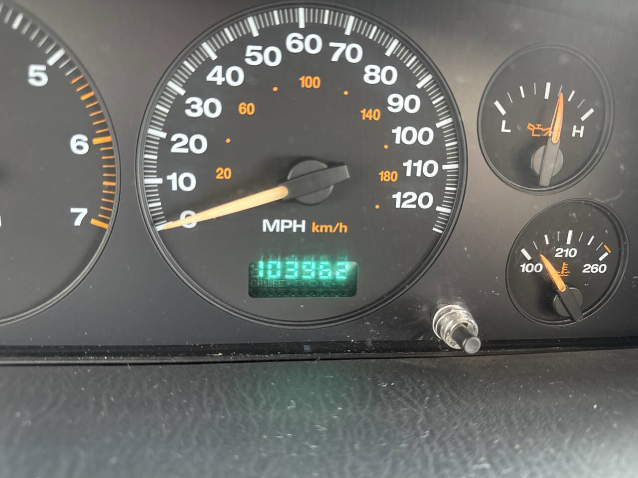 Used 2004 Jeep Grand Cherokee Laredo w/ Trailer Tow Prep Group image 31