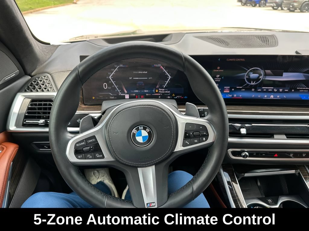 Used 2024 BMW X7 xDrive40i w/ M Sport Package AWD/4WD image 19