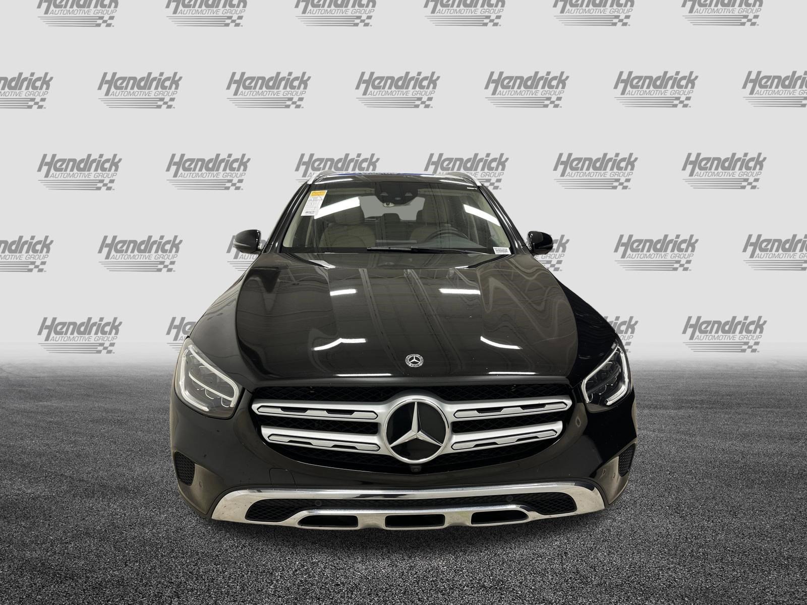 Used 2020 Mercedes-Benz GLC 300 4MATIC image 3