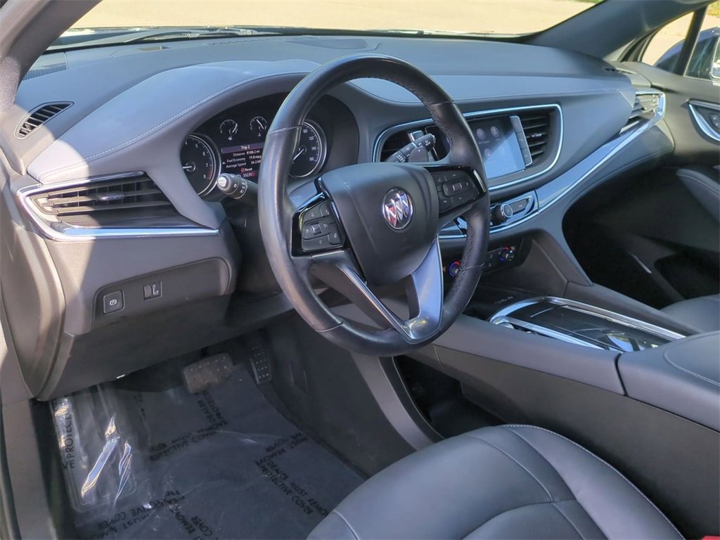 Certified 2023 Buick Enclave Essence image 10
