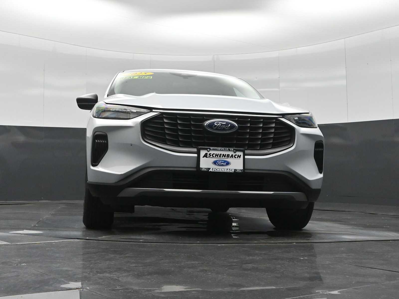 Certified 2025 Ford Escape Active w/ Cold Weather Package FWD image 51
