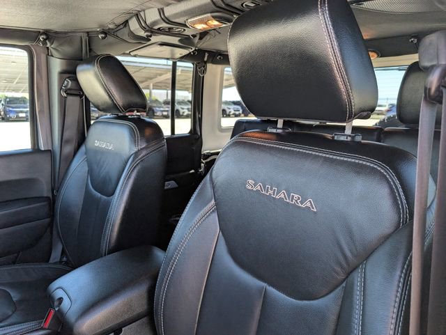 Used 2017 Jeep Wrangler Unlimited Sahara w/ Connectivity Group image 10