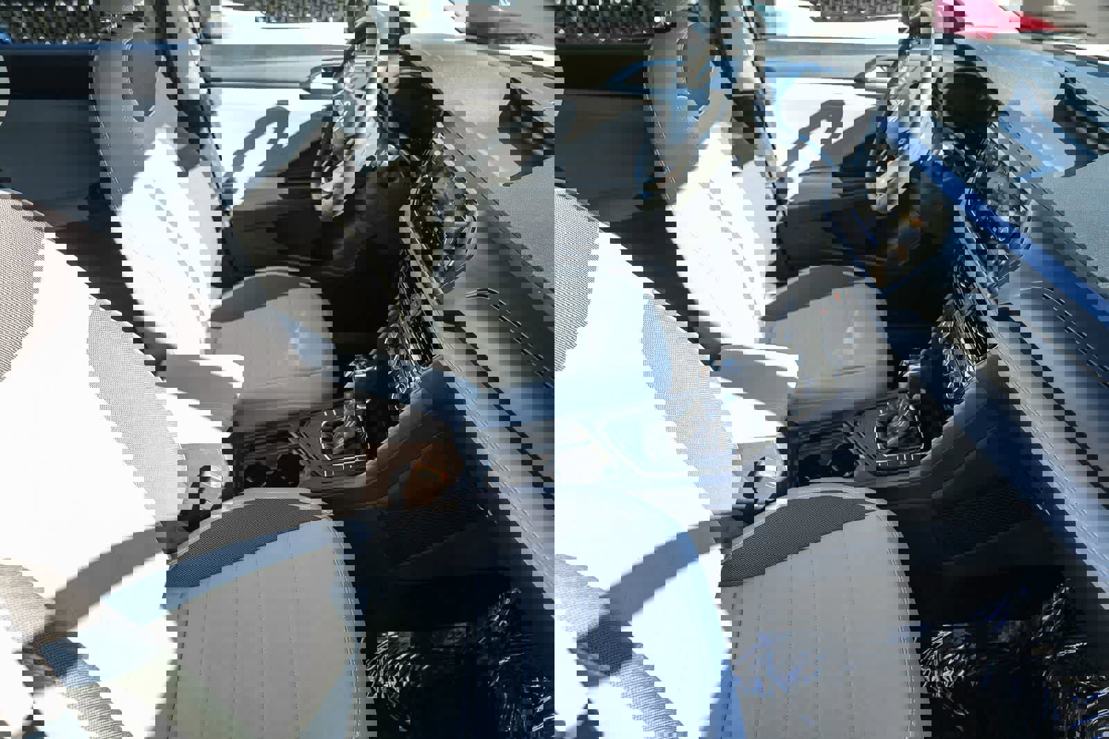 Used 2024 Volkswagen Taos SE image 15