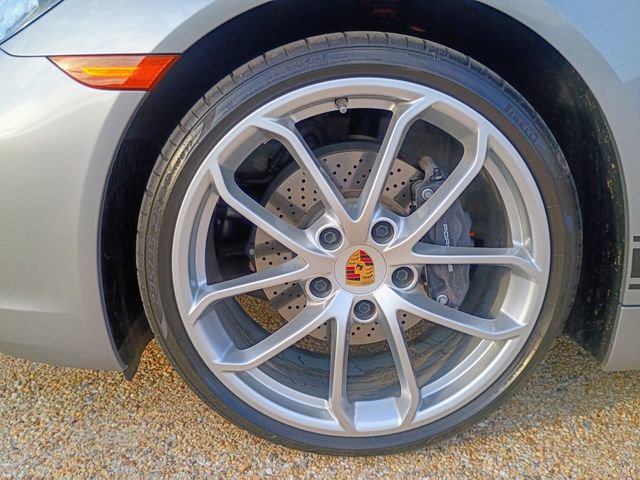 Used 2024 Porsche 718 Boxster RWD image 23