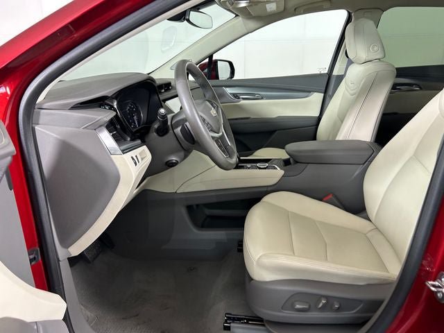 Used 2025 Cadillac XT5 Premium Luxury AWD/4WD image 11
